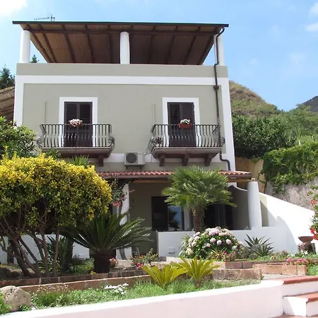 Il Cappero ליפארי