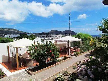 Il Cappero B&B 리파리