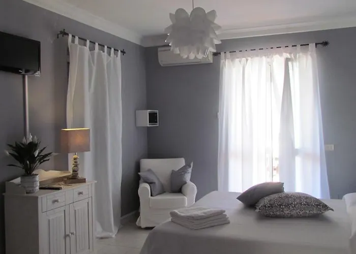 Il Cappero B&B 리파리