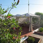 Il Cappero Bed and Breakfast Λίπαρι